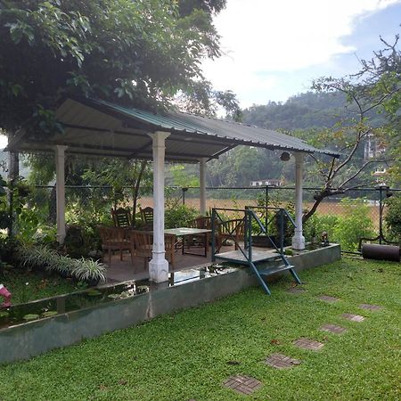 Mahaweli Shades Hotel Kandy Kültér fotó