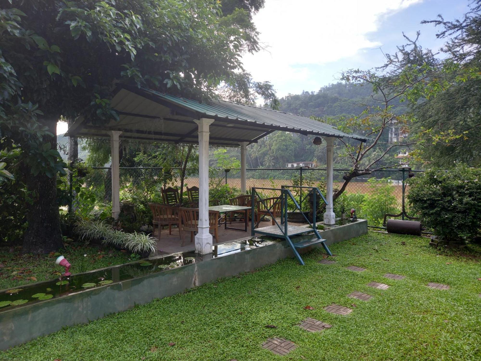Mahaweli Shades Hotel Kandy Kültér fotó