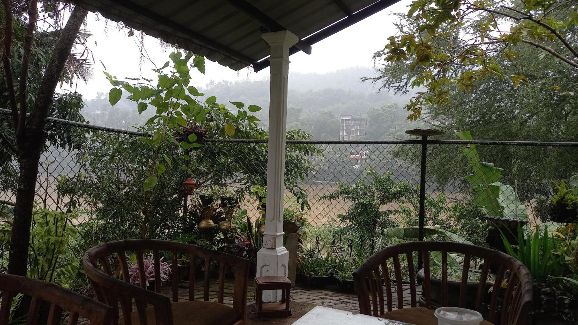 Mahaweli Shades Hotel Kandy Kültér fotó
