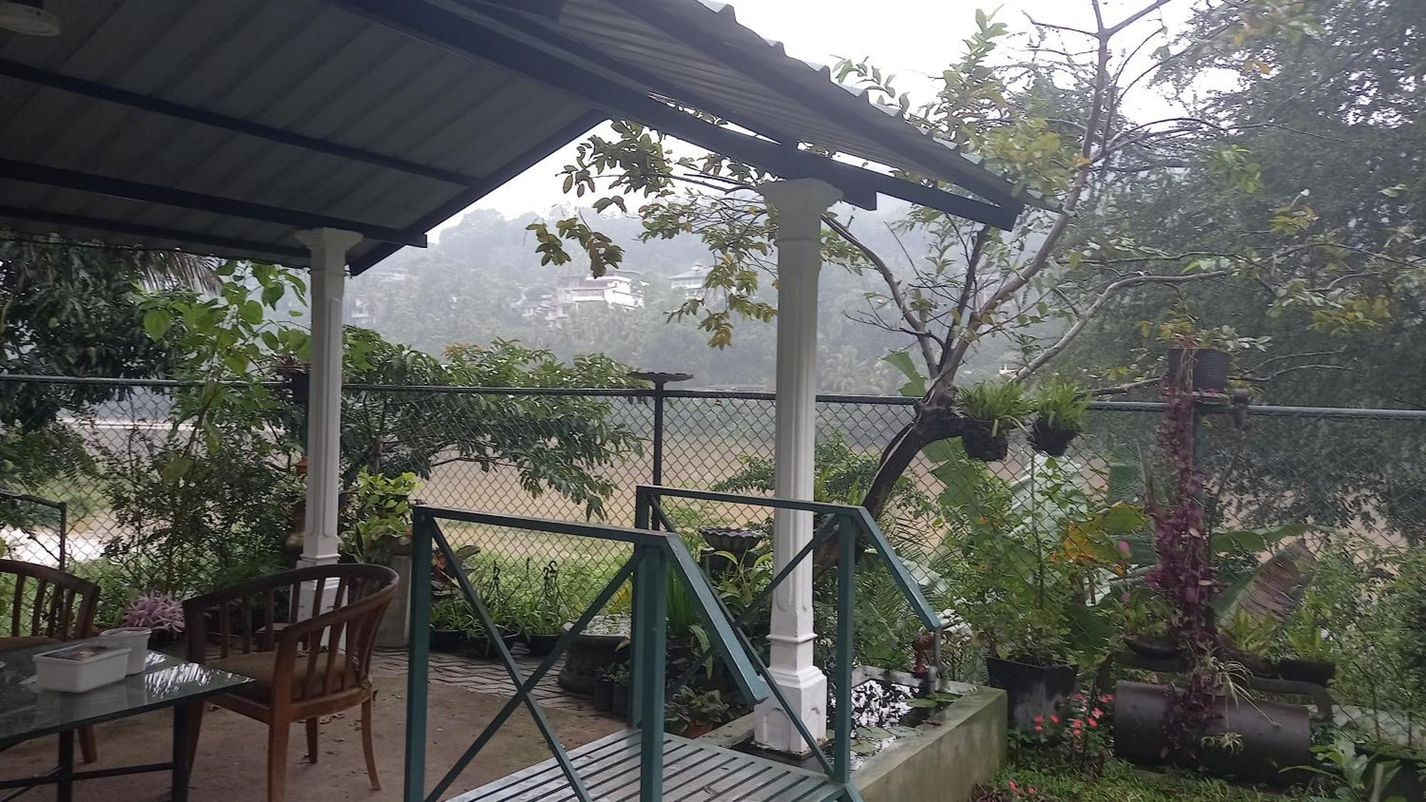 Mahaweli Shades Hotel Kandy Kültér fotó