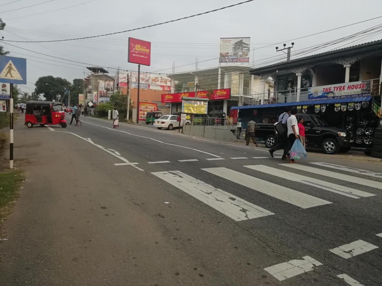 Mahaweli Shades Hotel Kandy Kültér fotó